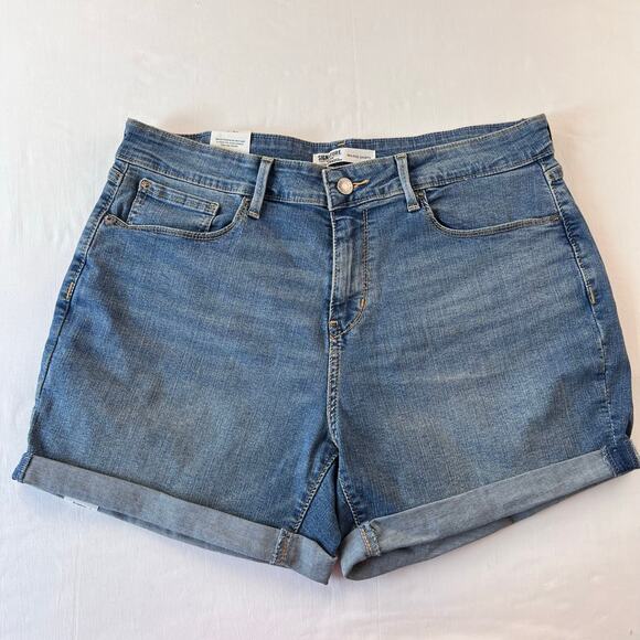 Levi Strauss Signature Women's Denim Jean Shorts size 12 NWT - Picture 1 of 7